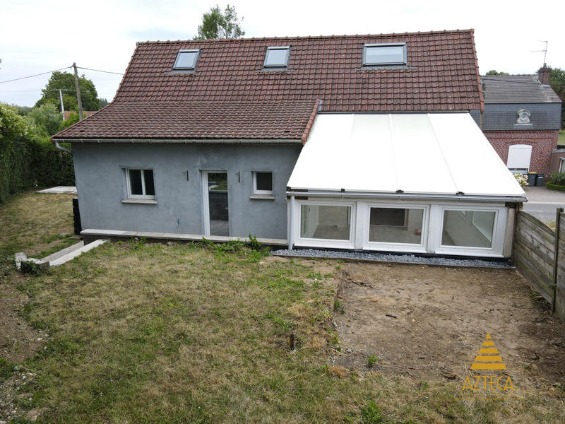 Maison - 90 m² - 3 pièces
