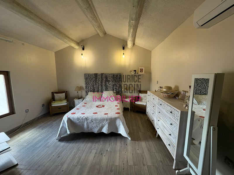 Maison - 200 m² - 8 pièces