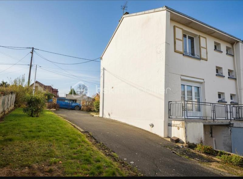 Maison de ville - 85 m² - 5 pièces
