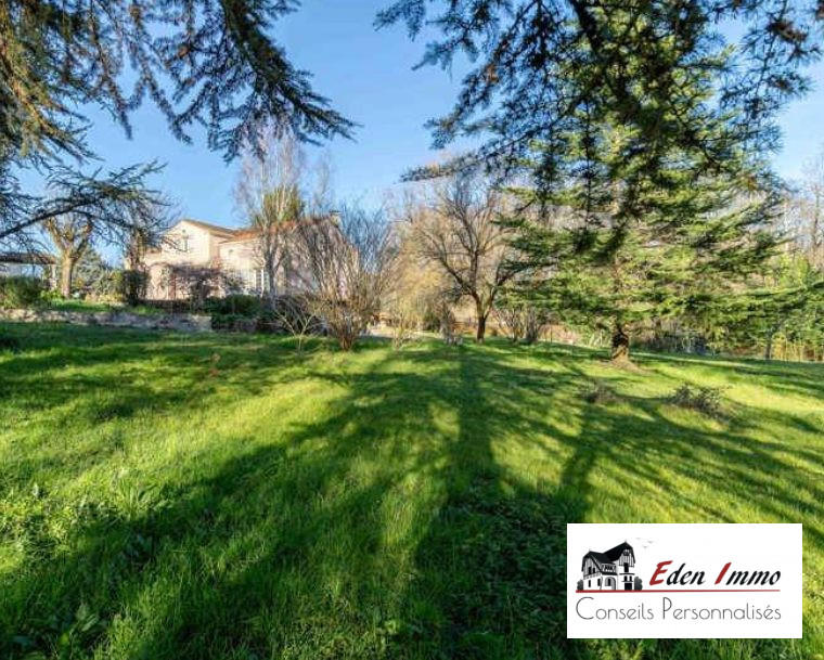 Villa - 230 m² - 8 pièces