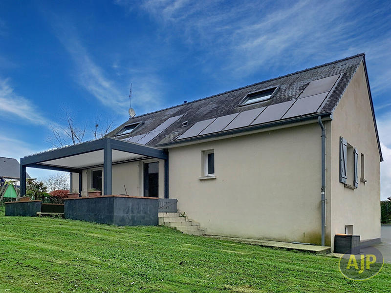 Maison - 145 m² - 6 pièces