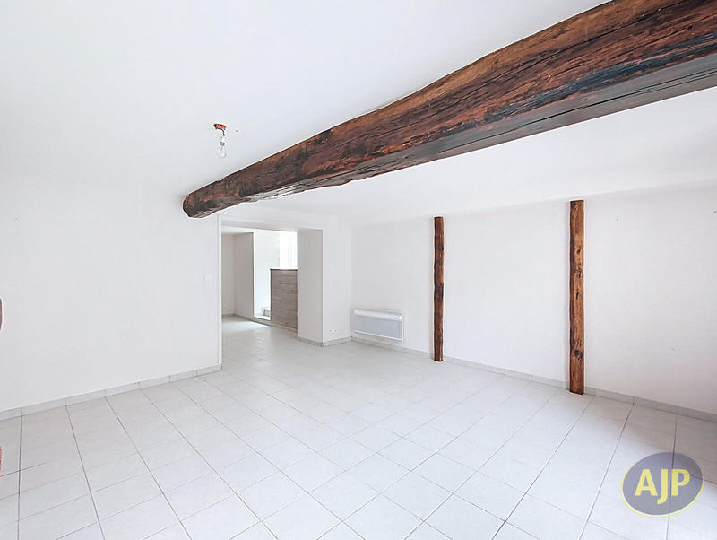 Maison - 81 m² - 5 pièces