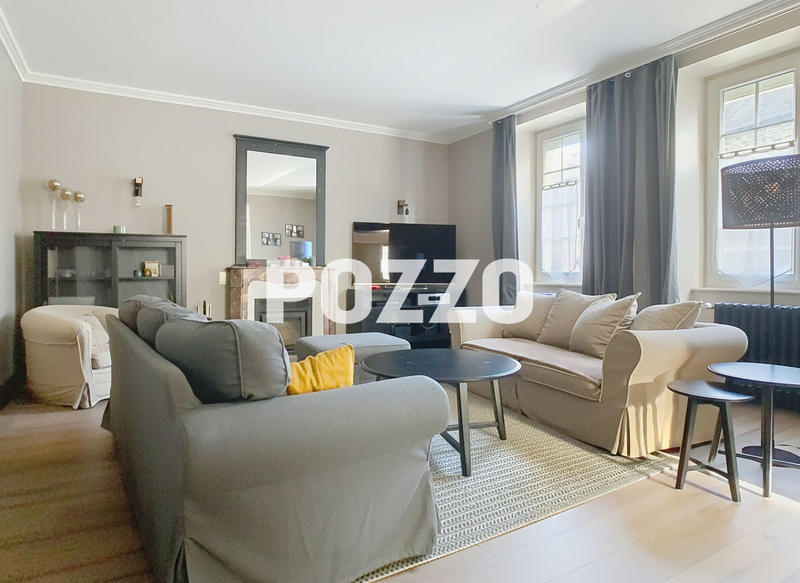 Maison - 215 m² - 12 pièces