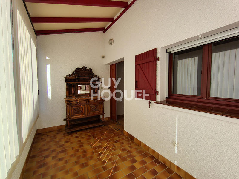 Villa - 100 m² - 5 pièces