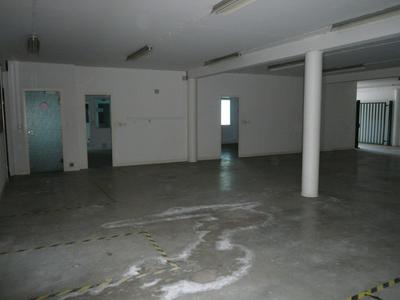 Local commercial - 366 m² - 8 pièces