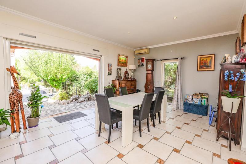 Villa - 137 m² - 5 pièces