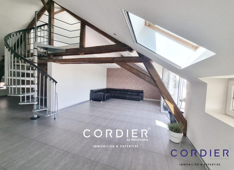 Appartement - 95 m² - 4 pièces