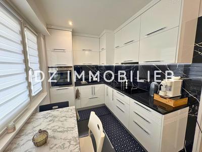 Appartement - 77 m² - 4 pièces