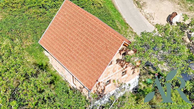 Maison - 105 m² - 4 pièces