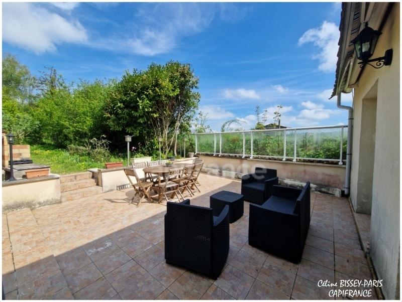 Maison de campagne - 227 m² - 6 pièces