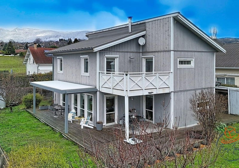 Villa - 145 m² - 6 pièces