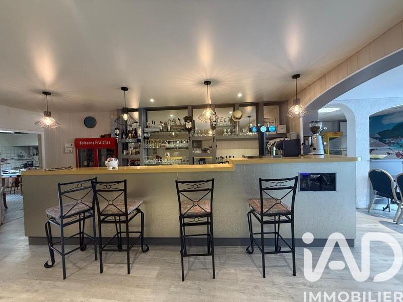 Maison - 205 m² - 15 pièces