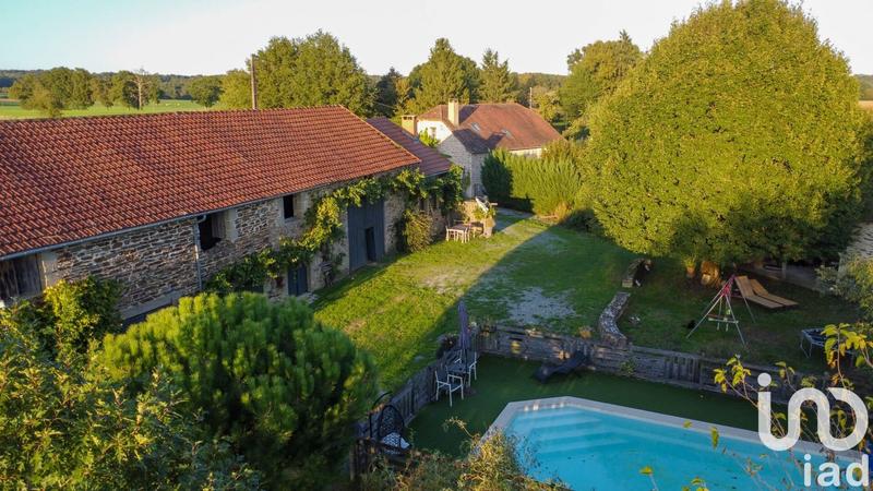 Maison - 140 m² - 5 pièces