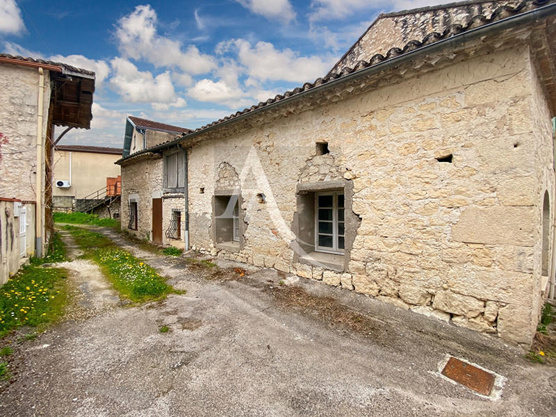 Maison - 200 m² - 7 pièces