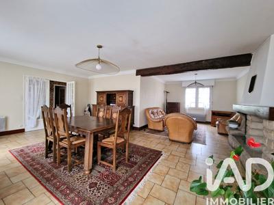 Maison - 159 m² - 6 pièces