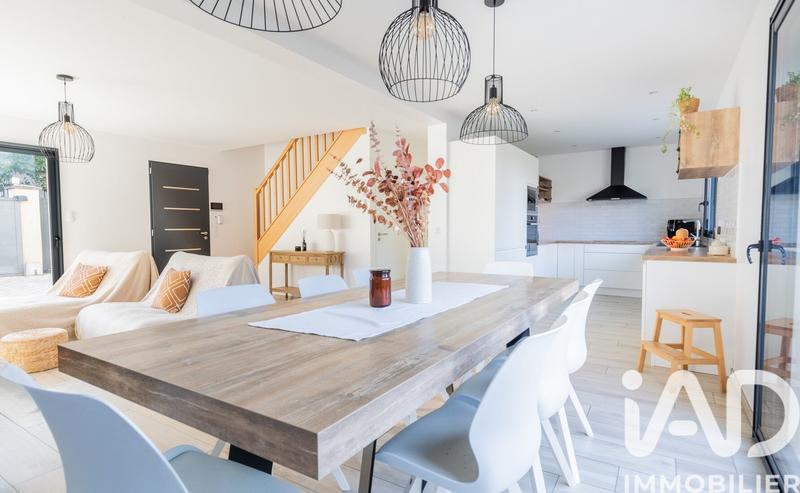 Maison - 113 m² - 6 pièces