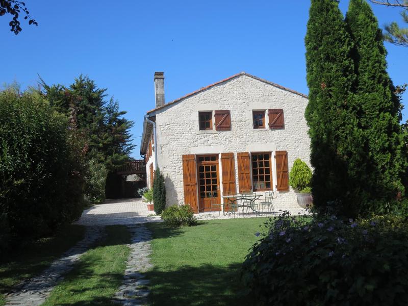 Maison - 250 m² - 7 pièces