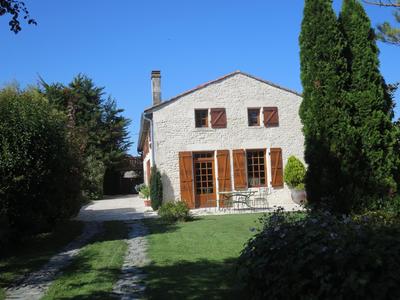 Maison - 250 m² - 7 pièces