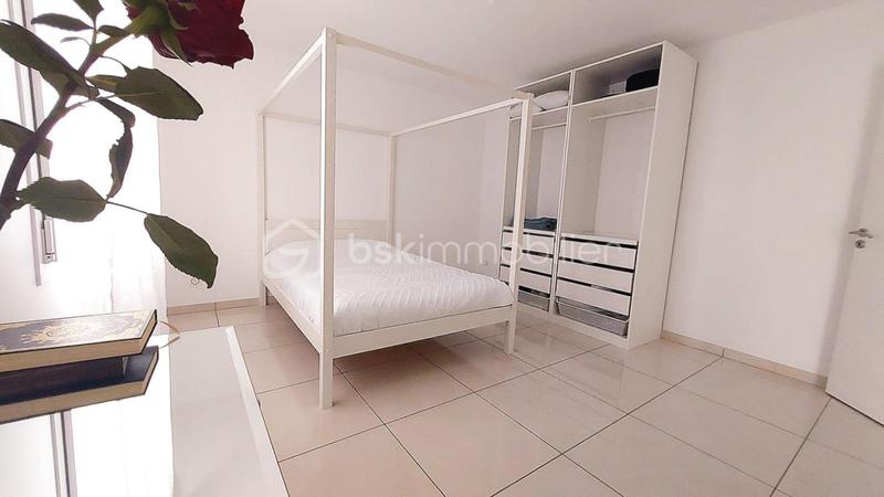 Maison - 219 m² - 6 pièces