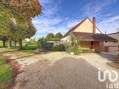 Maison de campagne - 250 m² - 7 pièces