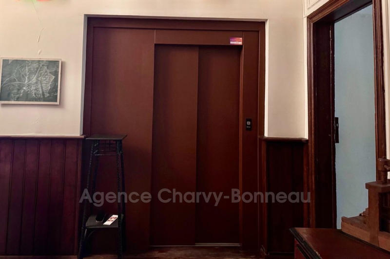 Maison de ville - 355 m² - 12 pièces