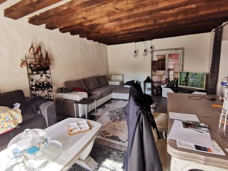 Appartement - 72 m² - 9 pièces