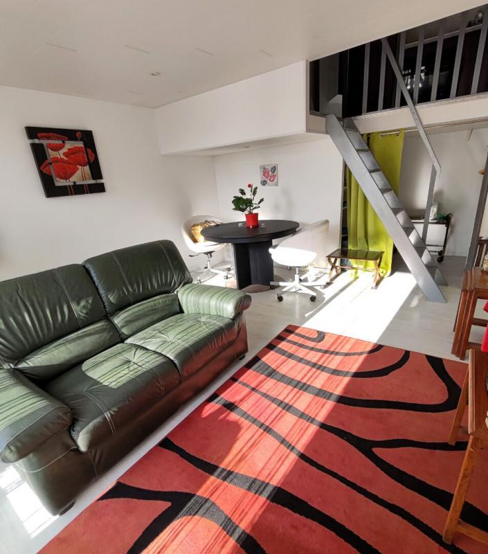 Maison - 275 m² - 10 pièces