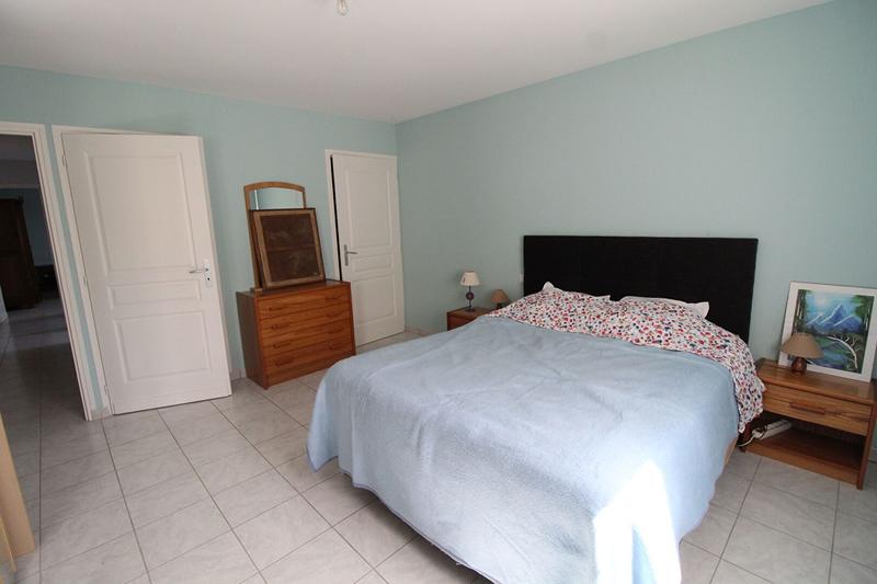 Maison - 224 m² - 5 pièces