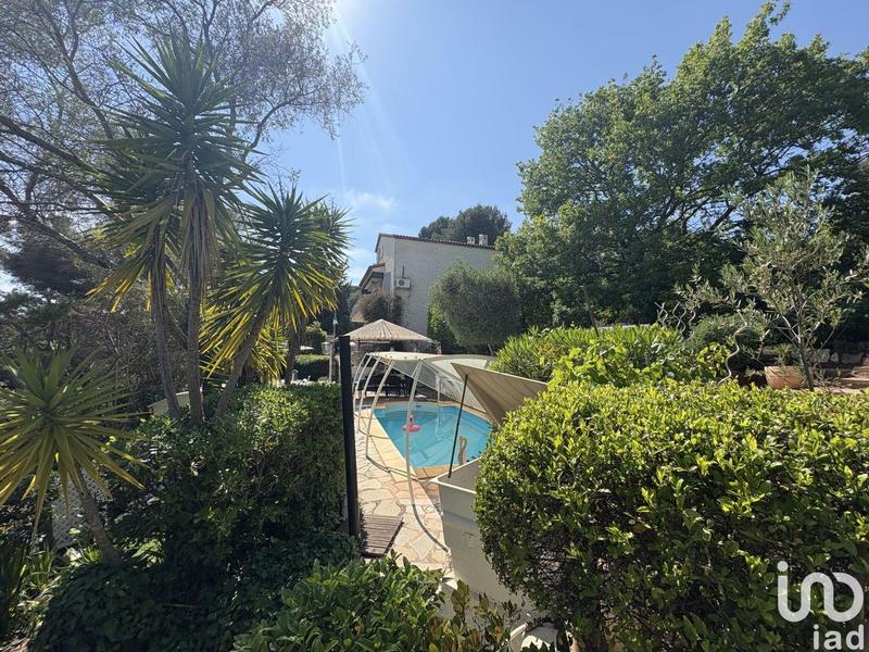 Maison - 200 m² - 7 pièces