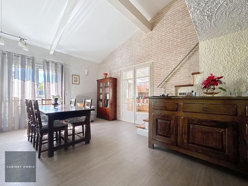 Maison - 156 m² - 6 pièces