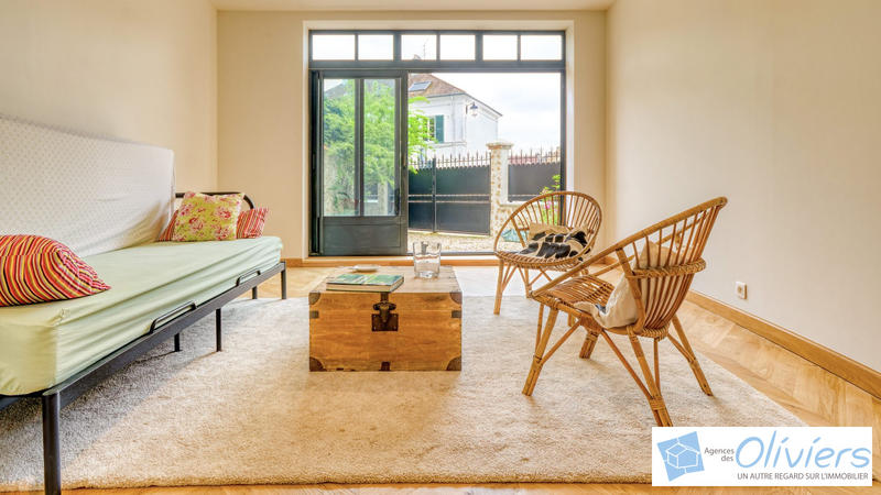 Maison - 229 m² - 9 pièces