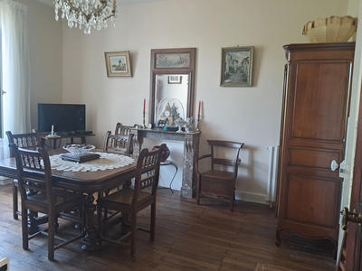 Maison - 140 m² - 6 pièces