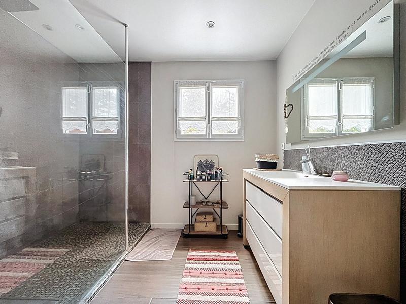 Maison - 158 m² - 6 pièces