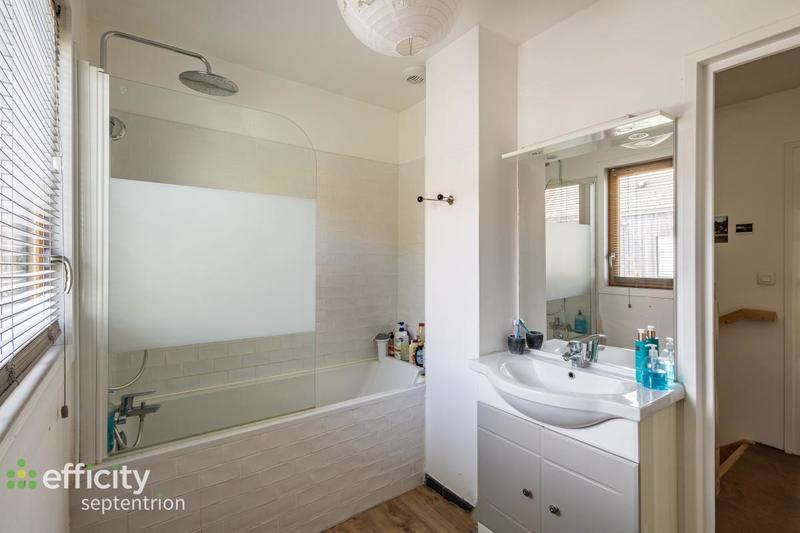 Maison - 82 m² - 4 pièces