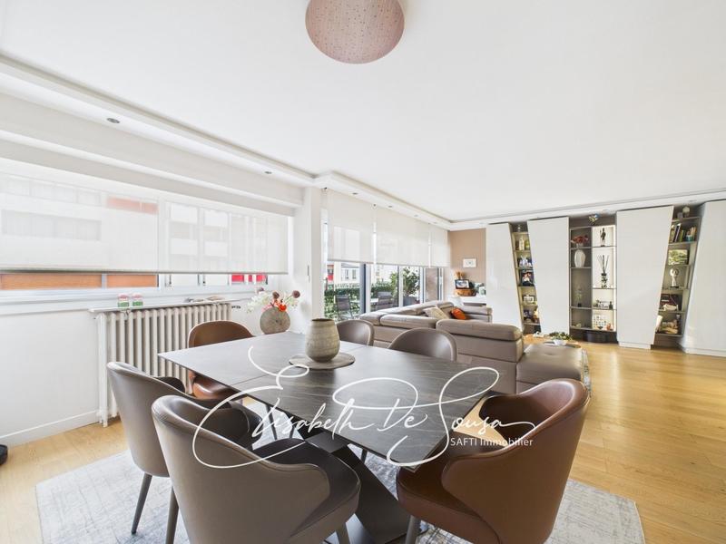 Appartement - 93 m² - 4 pièces