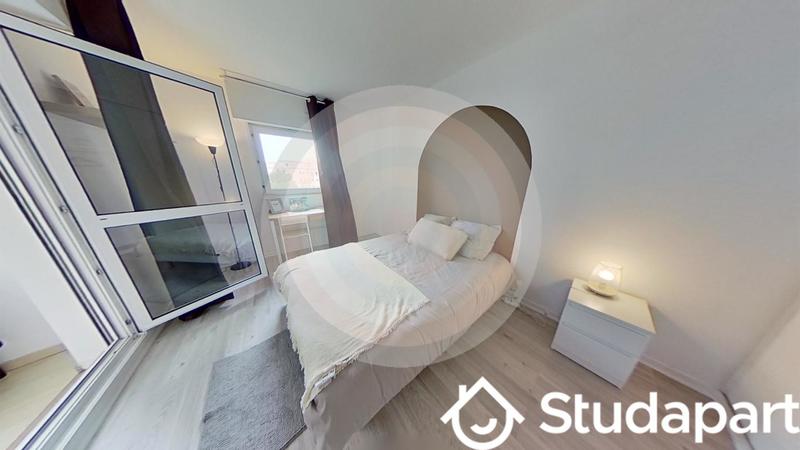 Chambre - 14 m² - 1 pièce