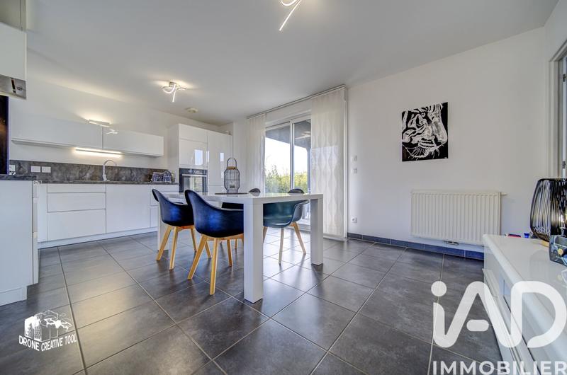 Maison - 96 m² - 6 pièces