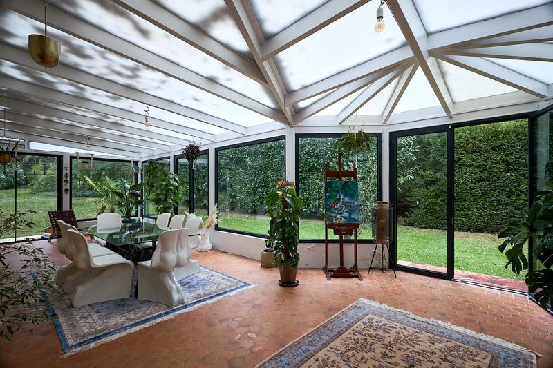 Villa - 280 m² - 6 pièces