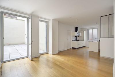 Appartement - 97 m² - 4 pièces