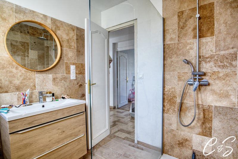 Maison - 142 m² - 5 pièces