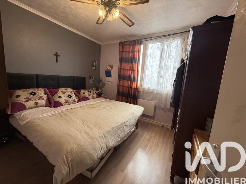 Maison - 186 m² - 9 pièces