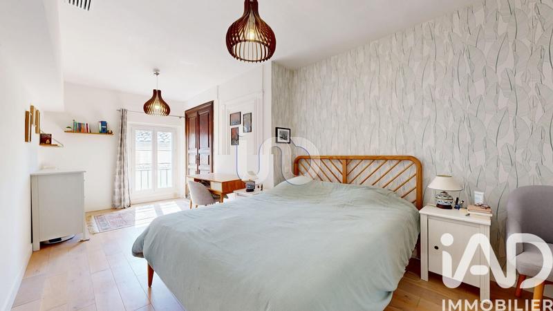 Appartement - 111 m² - 4 pièces