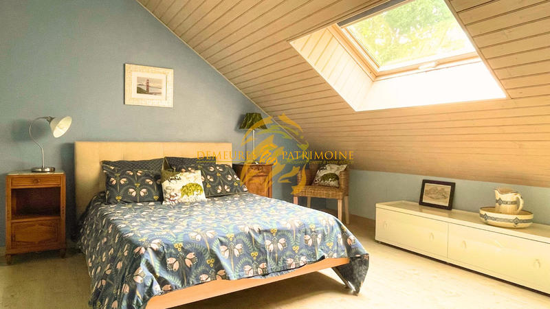 Maison traditionnelle - 175 m² - 5 pièces