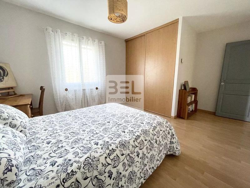 Villa - 225 m² - 7 pièces