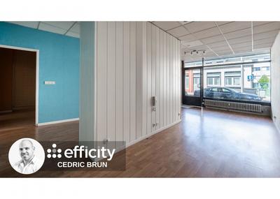 Local d'activité / Entrepôt - 68 m² - 4 pièces
