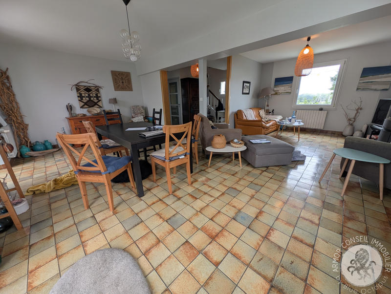 Maison - 196 m² - 6 pièces