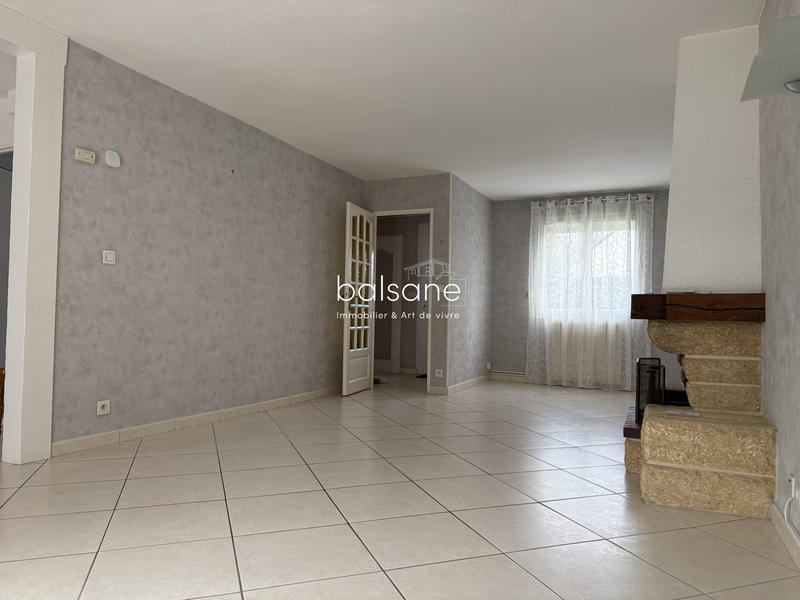 Maison - 96 m² - 6 pièces