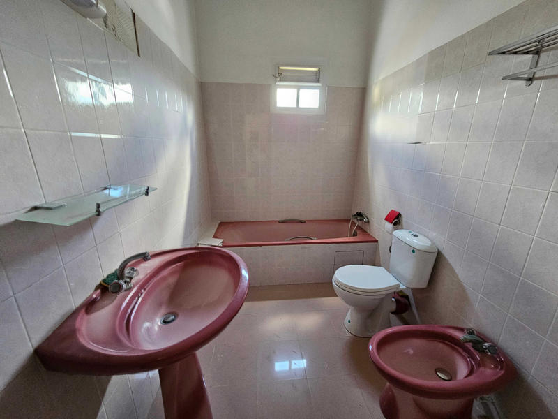 Maison - 200 m² - 10 pièces