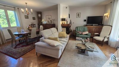 Maison - 101 m² - 5 pièces