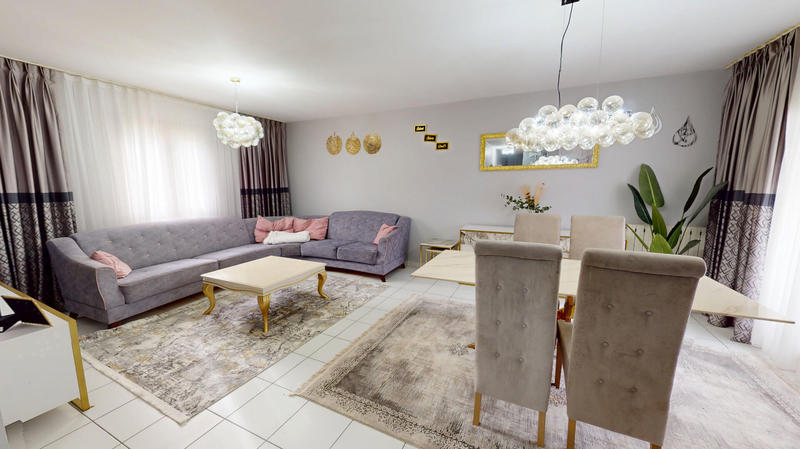 Maison - 110 m² - 4 pièces